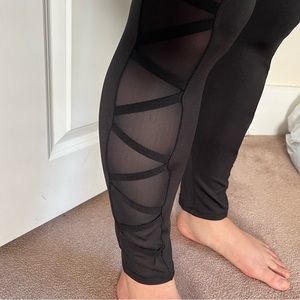 Yoga Pants with Mesh Detail